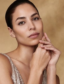 Concerns_FineLinesWrinkles_RestylaneSKINBOOSTERS_Tall