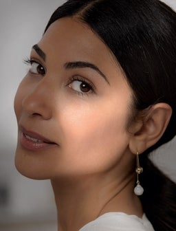 Regain shape with facial contouring