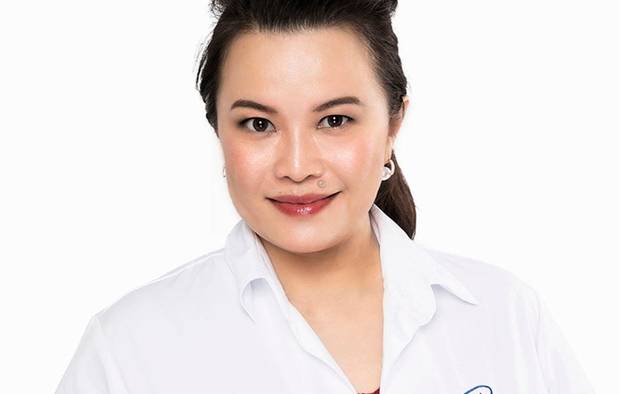 Stephanie Lam, Plastic Surgeon