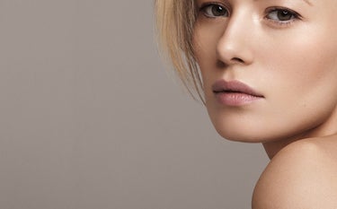 girl with well-defined jawline