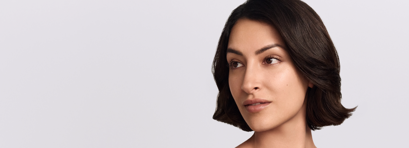 2026_MARLEY_Forward-facing_face-decolletage_COLOR_cropped