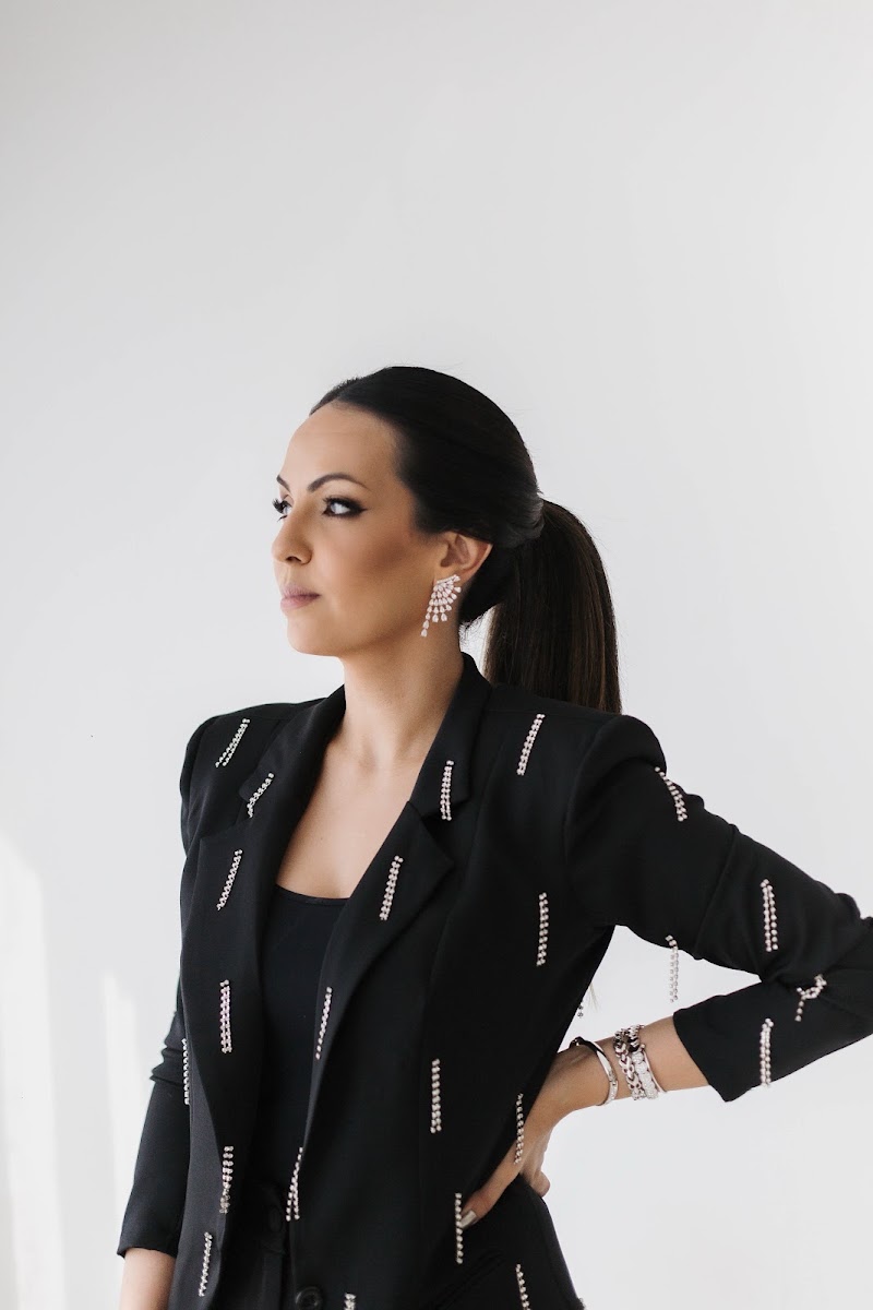 Dra. Mariana Mello - Image 8