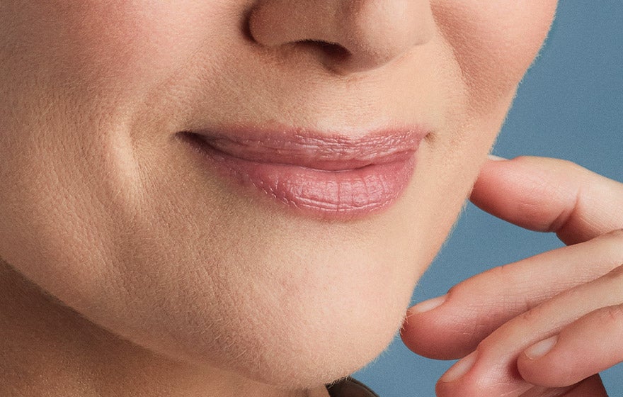 How to reshape aging and thin lips with lip fillers