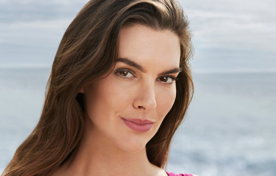 Renew skin structure and reduce saggy skin with a Sculptra collagen treatment