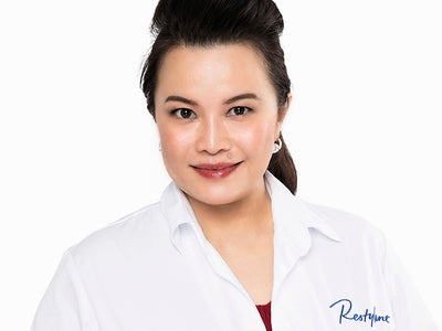 Stephanie Lam, Plastic Surgeon