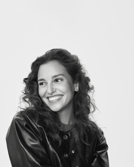 Dysport campaign still - Daniela Supporting Macro